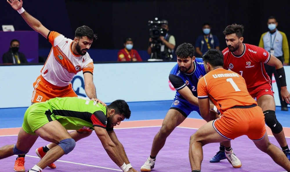 14 से 13: अहमदाबाद में पाकिस्तान की आख़िरी मिनट की वापसी और खाली होता कबड्डी का मैदान 14 से 13: अहमदाबाद में पाकिस्तान की आख़िरी मिनट की वापसी और खाली होता कबड्डी का मैदान